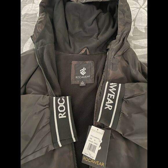 NWT Rocawear Lightweight Hooded Jacket - Picture 6 of 7